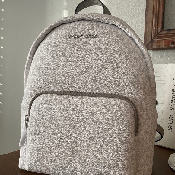 New Mk medium backpack - Picture 3 of 11